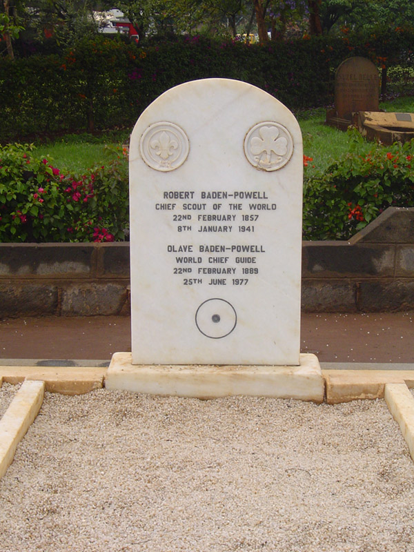 La tomba di Robert e Olave Baden-Powell, fondatori dello scoutismo