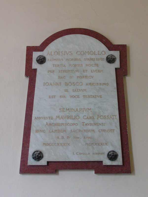 Nell'ex seminario di Chieri una lapide ricorda l'apparizione di Comollo a don Bosco
